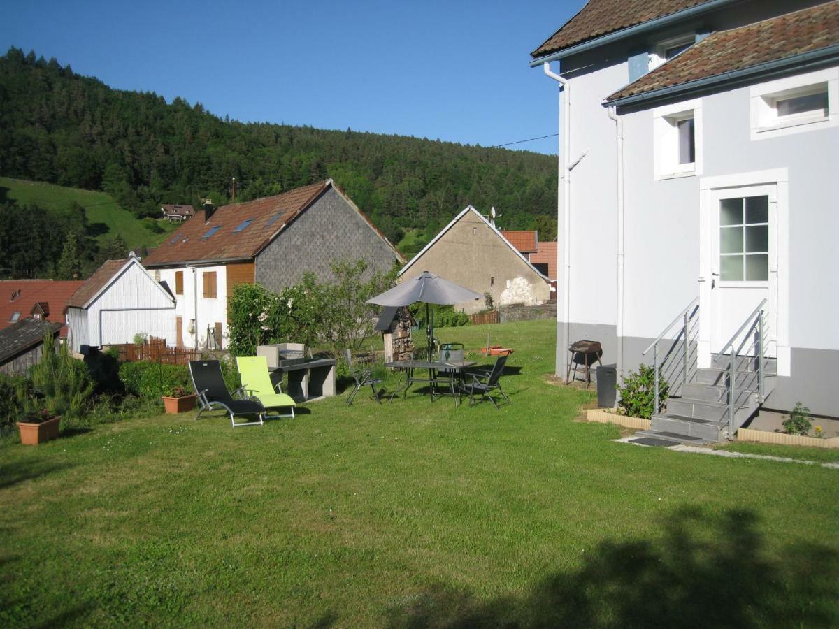 Gite en pleine verdure au coeur du village Lapoutroie Extérieur photo